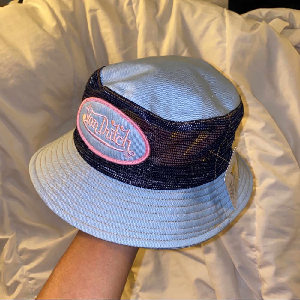 Von Dutch bucket hat